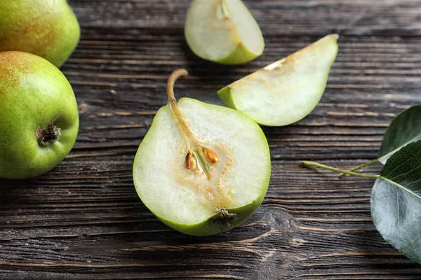 Deliciosas peras maduras — Foto de Stock