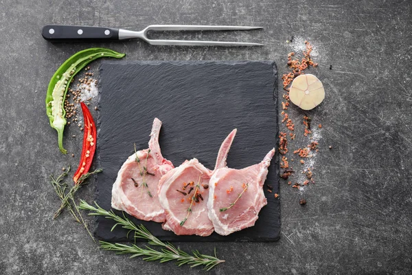 Carne fresca cruda para cocinar —  Fotos de Stock