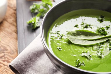 Lezzetli ıspanak çorbası