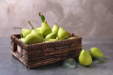 lezzetli olgun armut