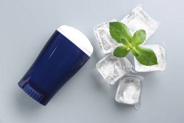 Erkekler için deodorant ve buz küpleri