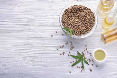 Kavanoz kenevir losyon ile güzel kompozisyon 