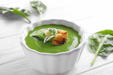 Lezzetli ıspanak çorbası