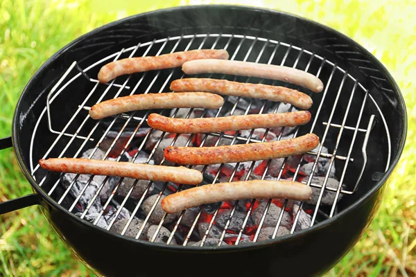 Barbecue grill kolbász — Stock Fotó