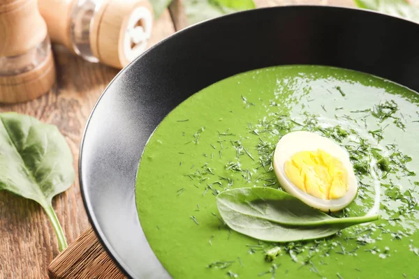 Delicious spinach soup — Stock Photo, Image