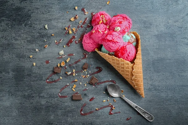 Composition with delicious ice cream — Stock Photo, Image