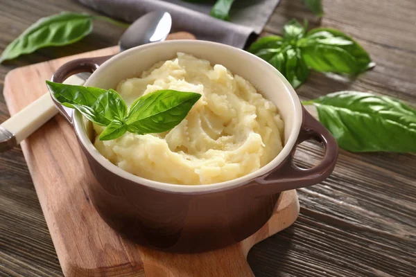 Pot patates püresi ile