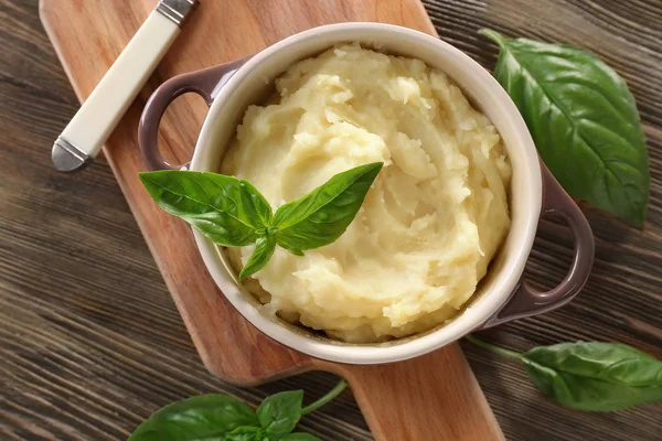 Pot patates püresi ile