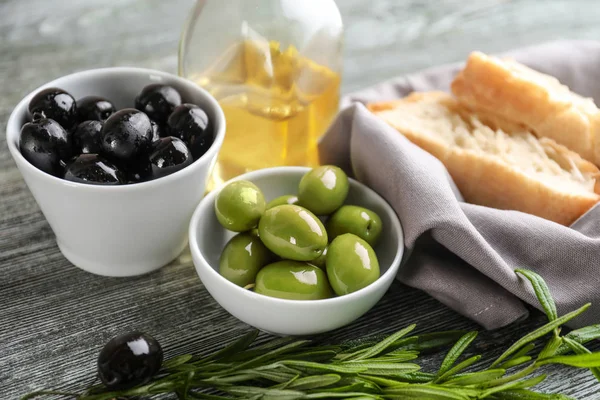 Ripe tasty olives — Stock Photo, Image