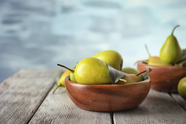 Köstliche reife Birnen — Stockfoto