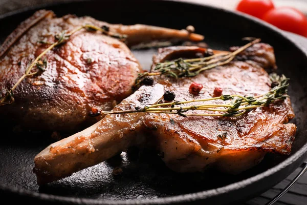 Kızartma tavası lezzetli etli