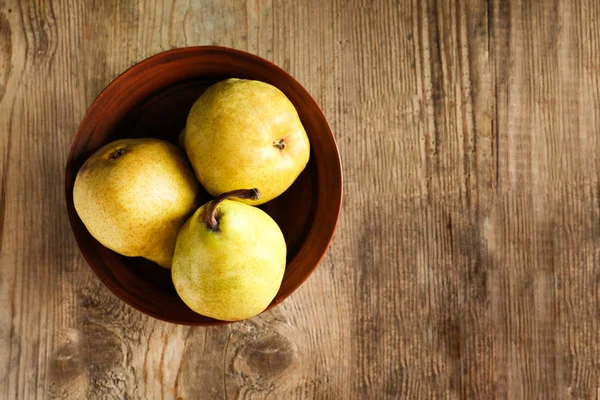 Delicious ripe pears — Stock Photo, Image