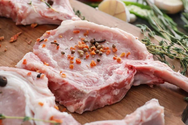 Carne fresca cruda — Foto de Stock