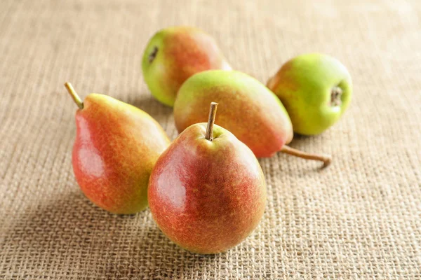 lezzetli olgun armut 