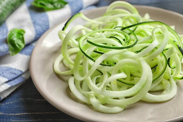 Kabak spagetti ile plaka 