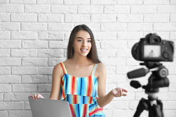 Kadın Blogger Video kayıt