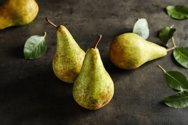 lezzetli olgun armut 