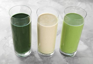 Farklı smoothies ile gözlük