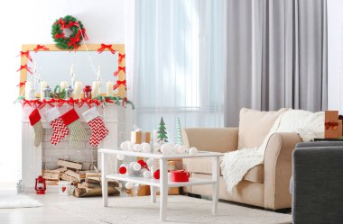 Noel için dekore edilmiş Oda