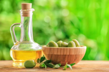 Petrol ve zeytin ile kase sürahi 