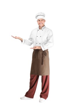 beyaz zemin üzerinde erkek aşçı