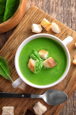 Lezzetli ıspanak çorbası 