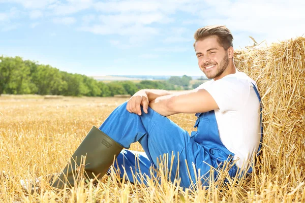 genç erkek çiftçi  