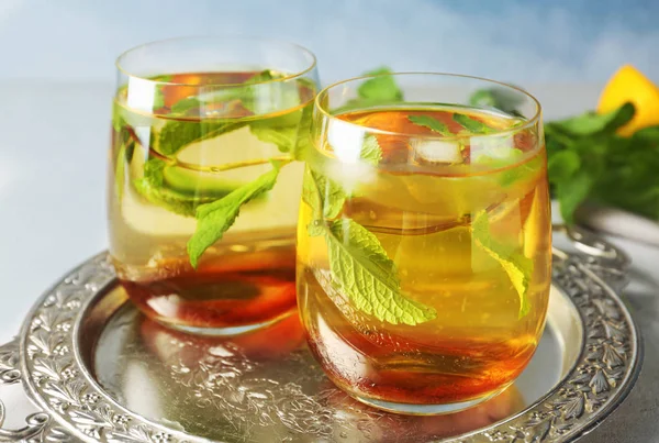 Glasses with mint julep — Stock Photo, Image