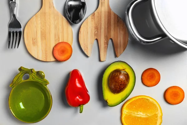 Mutfak gereçleri ile kompozisyon 