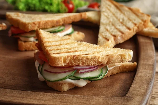 Бутерброди зі свіжим огірком — стокове фото