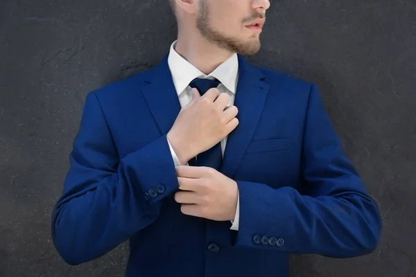 Handsome man in suit — Stock Photo, Image