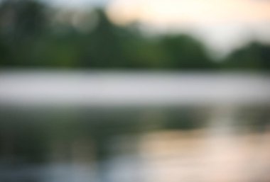 Güzel Nehri'nin bulanık görünüm