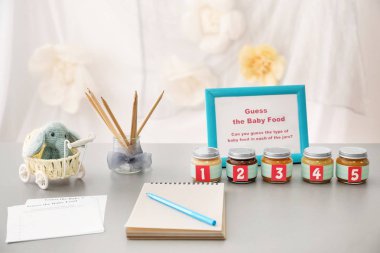 Kavanoz farklı püresi ile