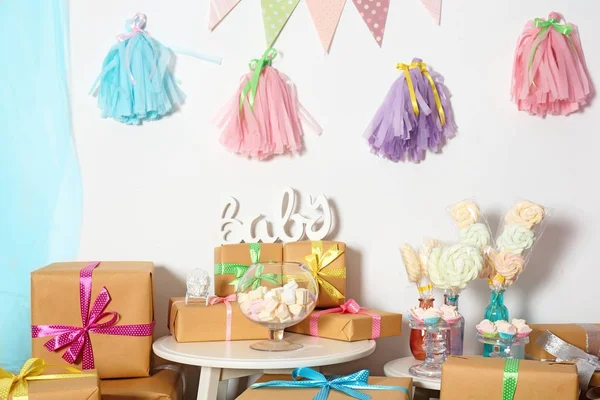 Baby prysznicem dekoracje i prezenty — Zdjęcie stockowe
