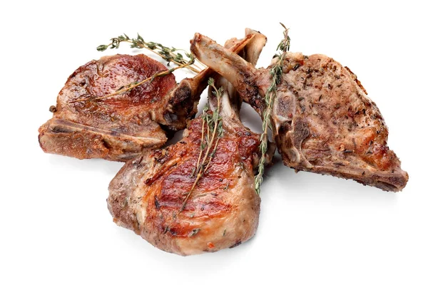 Gegrilltes Fleisch auf weißem Hintergrund — Stockfoto