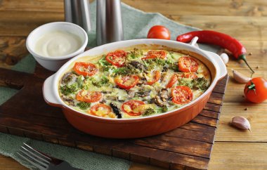 İle lezzetli brokoli güveç pişirme çanağı 