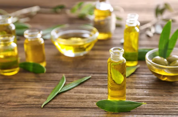 Verrerie à l'huile d'olive — Photo