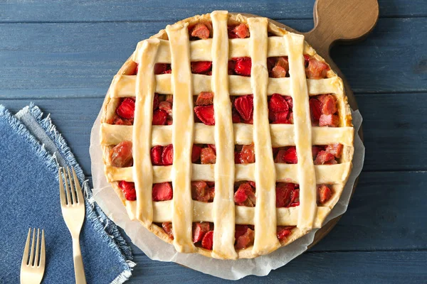 Strawberry rhubarb pie — Stock Photo, Image