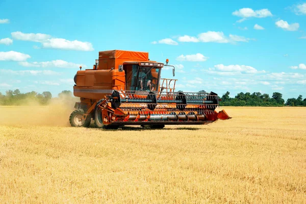 Modern mezőgazdasági gépek — Stock Fotó