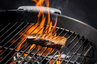 Lezzetli pişmiş et  