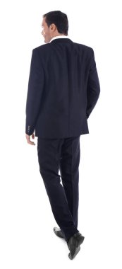 Zarif siyah elbiseli yakışıklı adam  