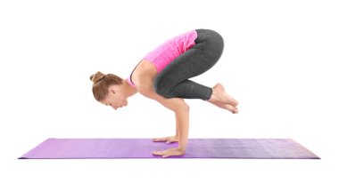 Yoga Çalışan Genç Kadın