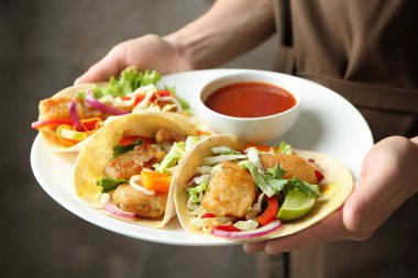 Lezzetli balık tacos