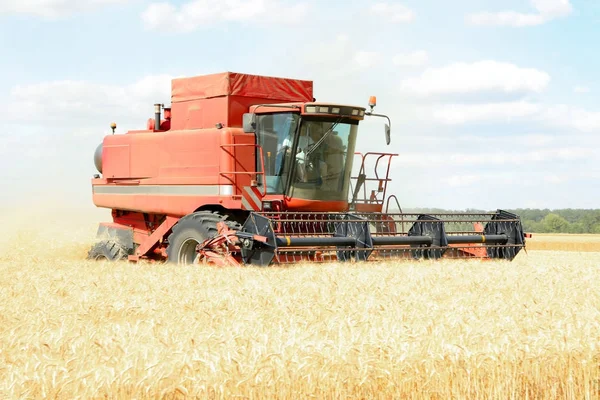 Modern agricultural equipment — Stock Photo, Image