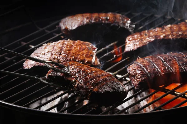 Deliziosa carne cotta — Foto Stock
