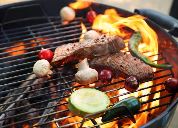 Deliciosa carne cozida — Fotografia de Stock