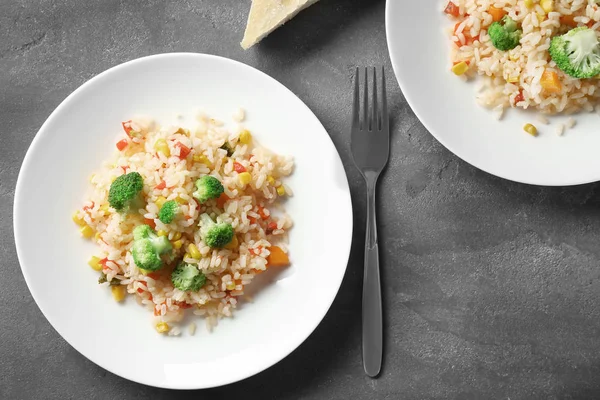 Pilaf van rijst en broccoli — Stockfoto