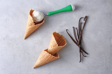 lezzetli vanilyalı dondurma