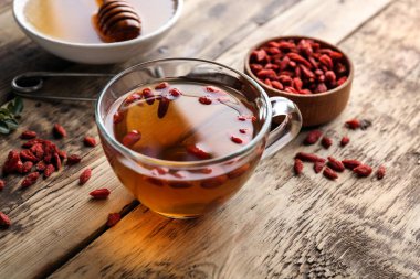 Goji çay ile kompozisyon 