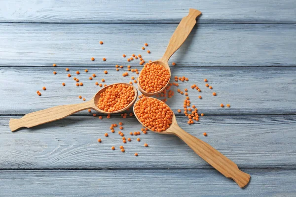 Cucchiai con lenticchie sane — Foto Stock